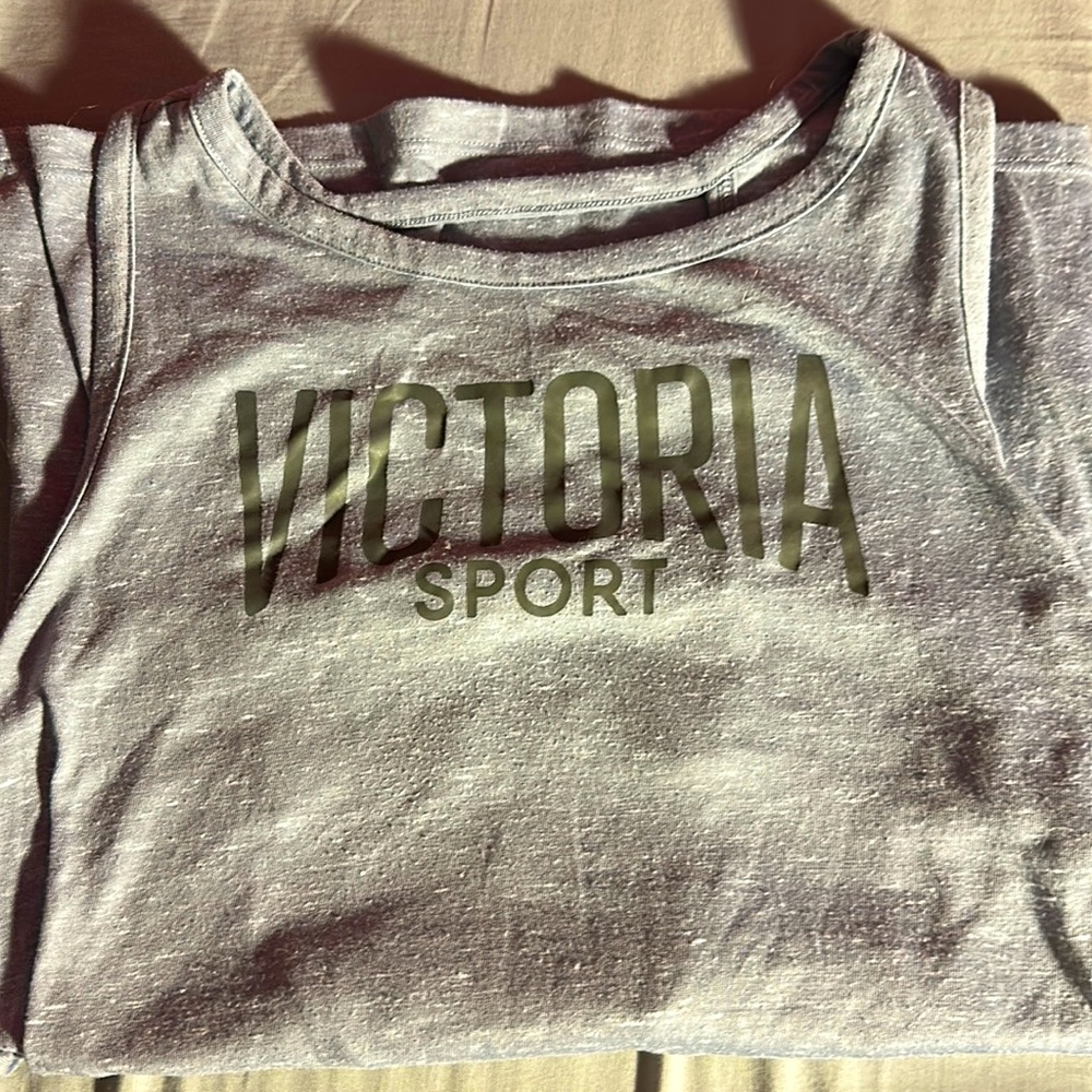 VS Workout Tank Top Cut Out Back